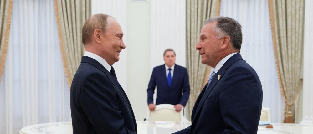 Russlands Präsident Wladimir Putin und der US-Sondergesandte Steve Witkoff