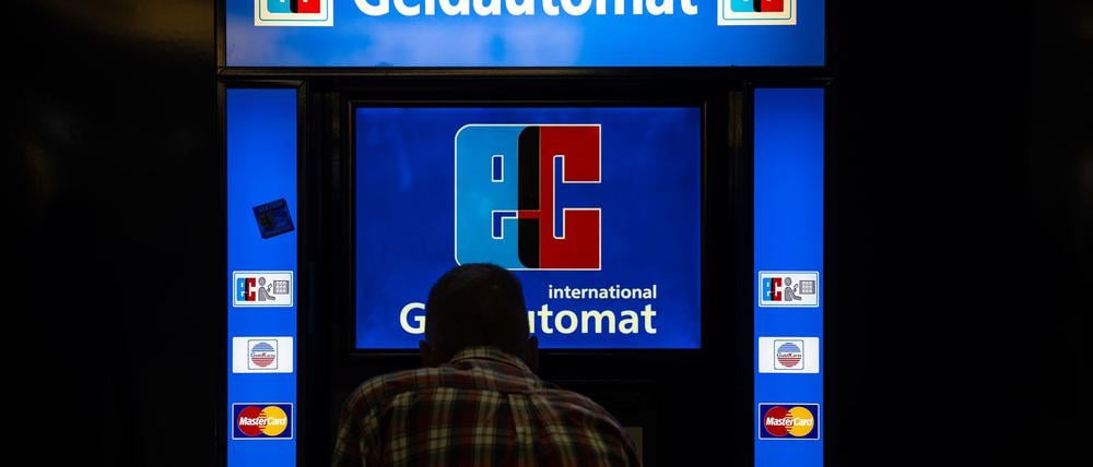 EU-Unterhändler haben sich auf neue Regeln zu Bargeldzugang und gegen Online-Betrug geeinigt. (Symbolbild) 