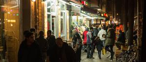 Berlin Neukölln: Cafes, Supermärkte, Imbisse. Es gibt tausende potenziell betroffene Geschäfte in Berlin. 