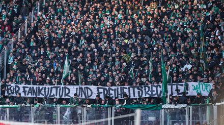 Am vergangenen Wochenende schwiegen die Fans aus Protest gegen die Pläne der Politik.