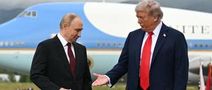 Donald Trump und Wladimir Putin in Alaska.