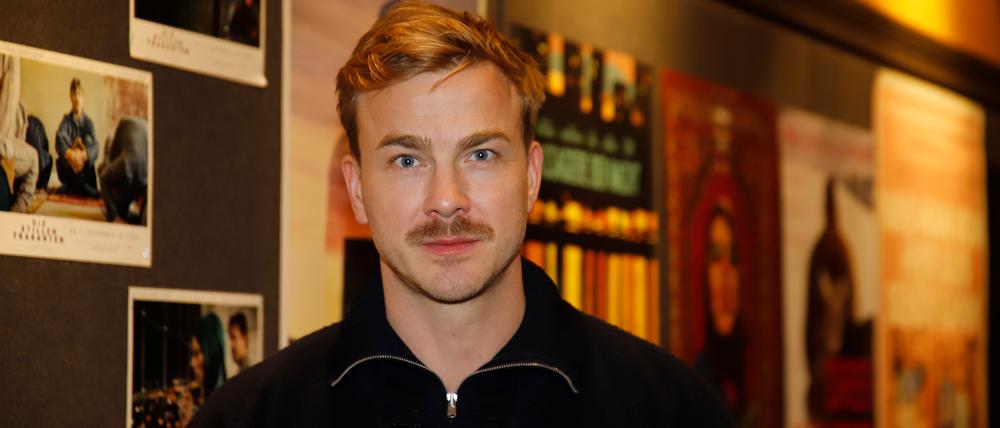 Schauspieler Albrecht Schuch liest im Nikolaisaal Potsdam aus „Der große Gatsby“.