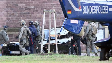 Der mutmaßliche Drahtzieher der Anschläge auf die Nord-Stream-Gasleitungen wurde von Italien nach Deutschland überstellt.