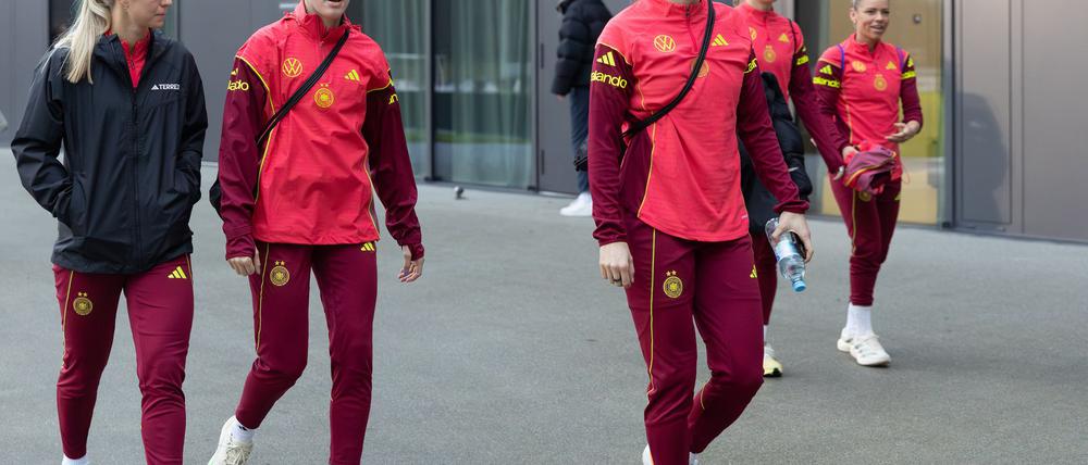 Nicht gegen Spanien dabei: Sydney Lohmann (vorn).