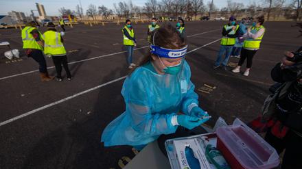 Im Mittleren Westen der USA, hier in Manhattan im Bundesstaat Kansas, haben viele Menschen kein Vertrauen in Impfstoffe – und in die Behörden.