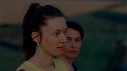 Still aus dem Film „Sehnsucht in Sangerhausen“ von Julian Radlmaier.