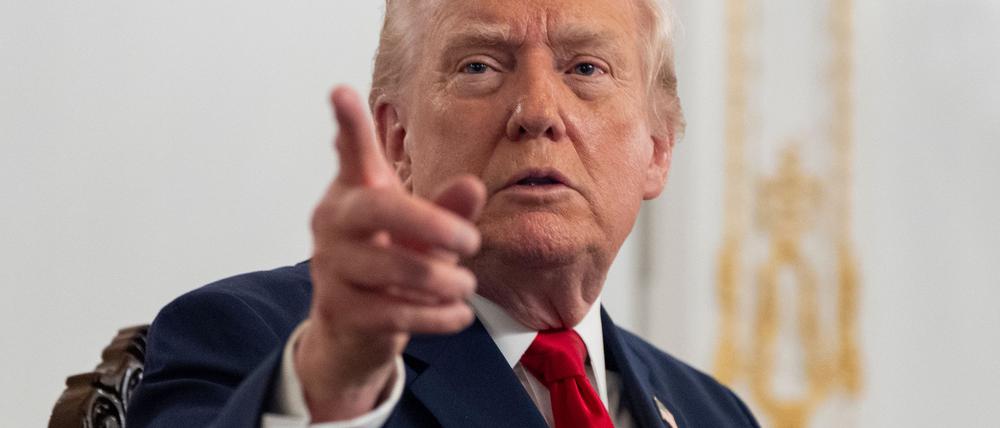 US-Präsident Trump will gegen angebliche Drogenhändler nicht mehr nur auf dem Meer vorgehen.