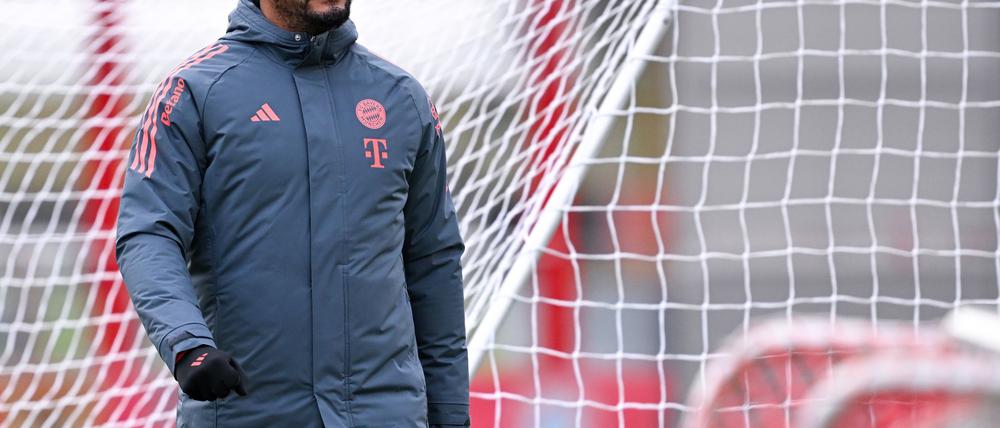 Bayern-Trainer Vincent Kompany hofft auf einen Sieg.