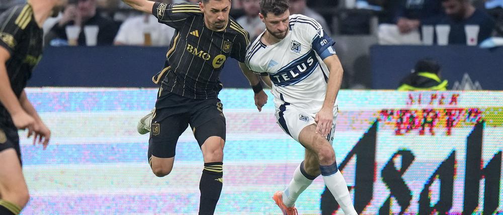 Thomas Müller (r) in den MLS-Playoffs.