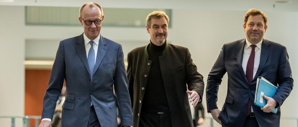 Bundeskanzler Friedrich Merz (l.), Markus Söder und Lars Klingbeil