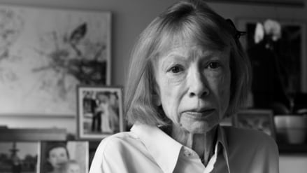 Die Schriftstellerin Joan Didion 2005 in ihrer New Yorker Wohnung.