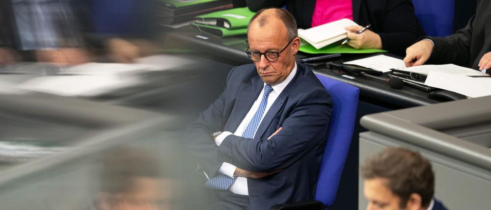 Der Bundestag bestimmt, wie die Regierung von Friedrich Merz im nächsten Jahr Geld ausgeben darf. 