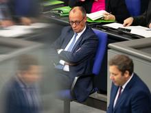 Finanzen: Bundestag beschließt Haushalt 2026 mit hohen Schulden