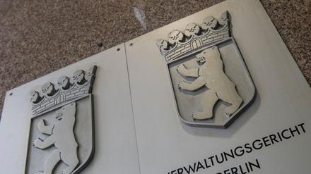 Das Berliner Verwaltungsgericht hat einen Eilantrag gegen ein Protestbanner an einer Uni abgewiesen. (Symbolbild)