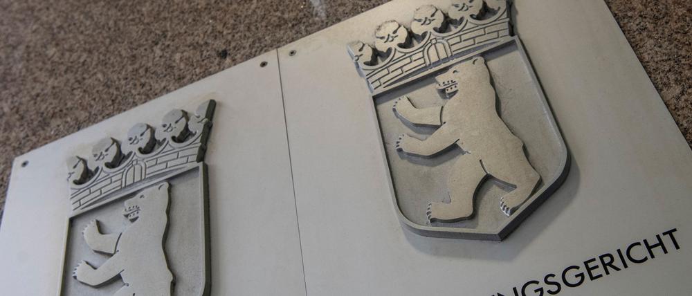 Das Berliner Verwaltungsgericht hat einen Eilantrag gegen ein Protestbanner an einer Uni abgewiesen. (Symbolbild)