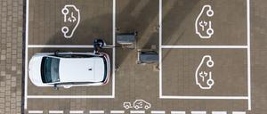 Die Zahl der Elektroautos auf deutschen Straßen nähert sich zwei Millionen. 