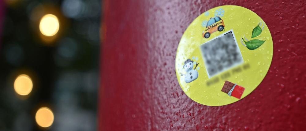 Mit Aufklebern wird für Drogenlieferungen geworben, die Polizei erwartet dadurch keine höhere Nachfrage. (Archivbild)