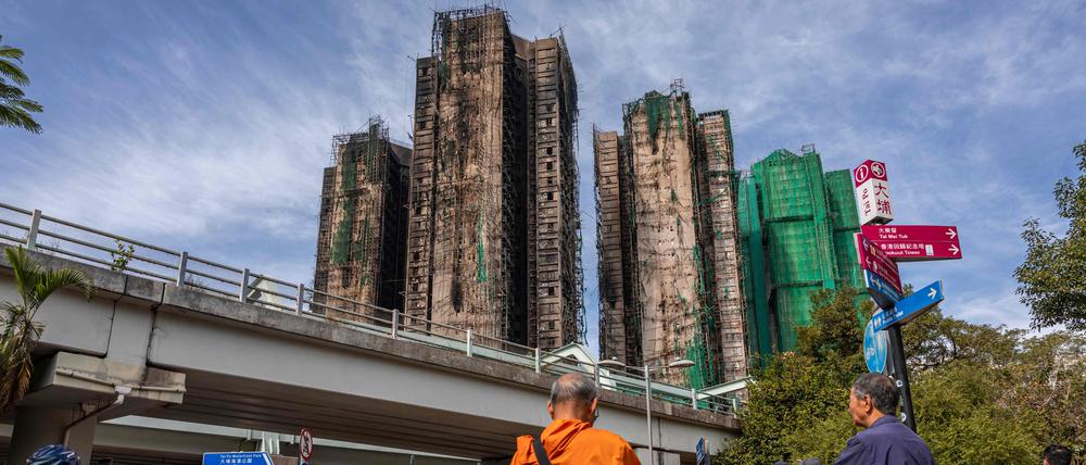 Sieben der acht Hochhäuser sind abgebrannt.