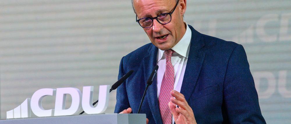 „Wir müssen ein starker Industriestandort bleiben“, sagt Kanzler Friedrich Merz (CDU).