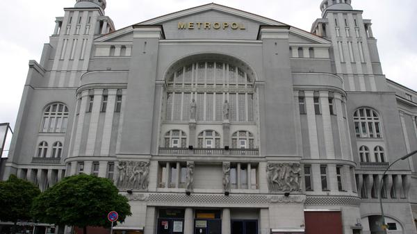 Metropol Theater am Nollendorfplatz in Berlin-Schöneberg.