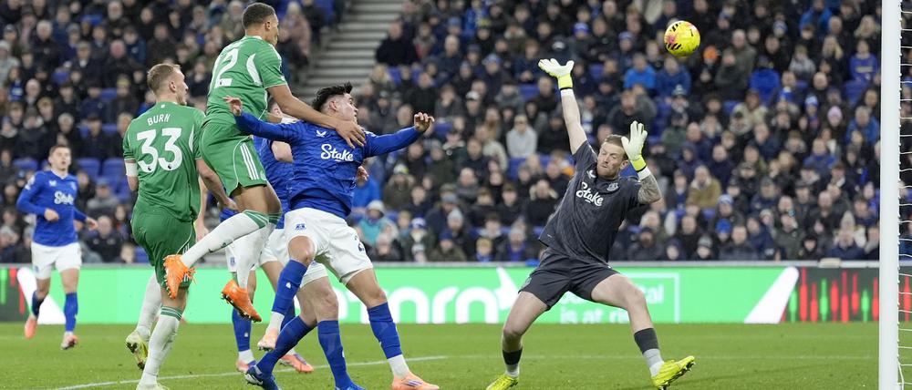 Malick Thiaw traf beim klaren Auswärtssieg von Newcastle United doppelt.