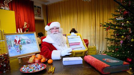 In Himmelpfort ist die zentrale Poststelle des Weihnachtsmannes in Brandenburg. (Archivbild)