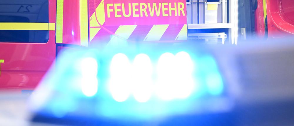 Auf der A10 geriet ein Lkw in Brand. (Symbolbild)