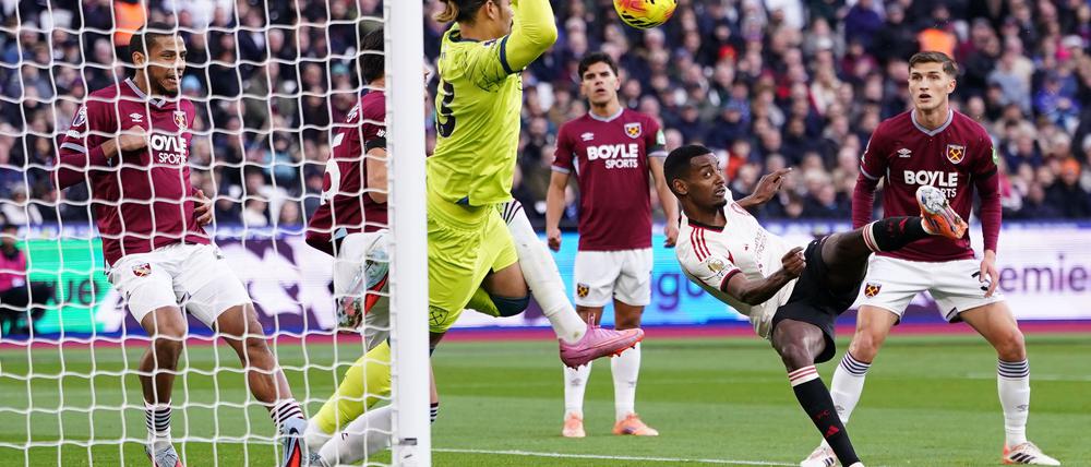 Alexander Isak erzielte beim 2:0-Sieg gegen West Ham seinen ersten Treffer für Liverpool.