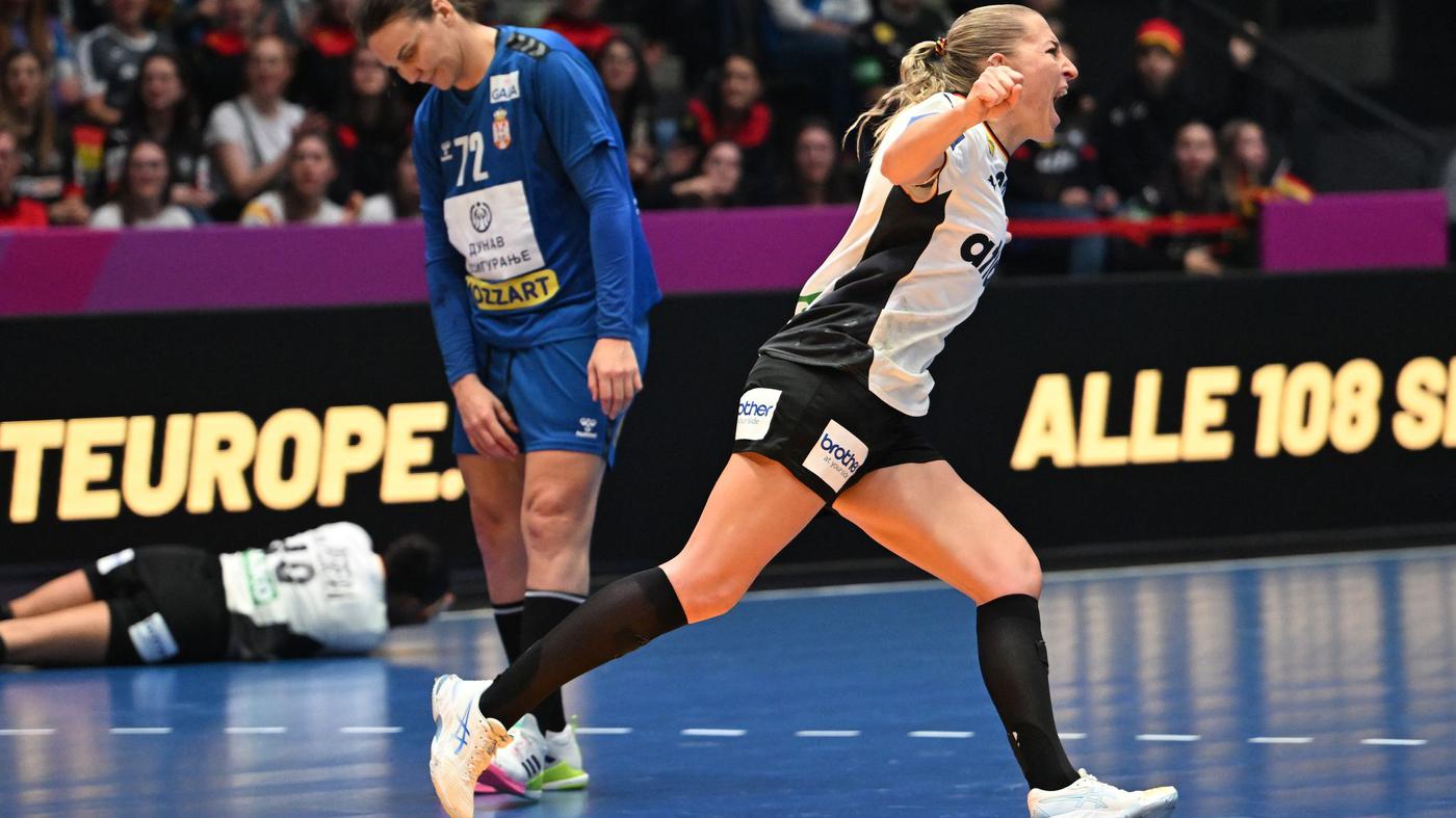 Handball women deliver a gala performance at the preliminary round of the World Cup