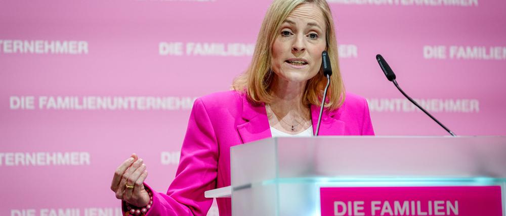 Marie-Christine Ostermann hat den Umgang des Wirtschaftsverbands Die Familienunternehmer mit der AfD korrigiert. (Archivbild)