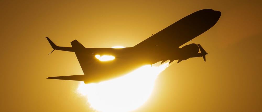 Mehr Flugreisende als im Vorjahressommer - aber das Vor-Corona-Niveau ist noch nicht erreicht. (Symbolbild)