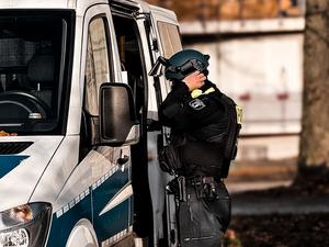 Die Berliner Polizei war am Dienstag an einem Reinickendorfer Gymnasium im Einsatz.
