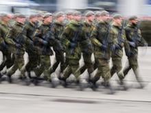 Bundesweiter Protesttag gegen Wehrdienstpläne: Jugendverbände mobilisieren für Schulstreiks