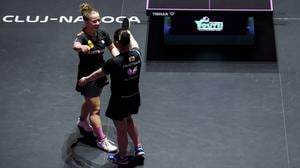 Mia Griesel (li.) vom TTC Eastside ist mit Anna Hursey aus Wales U19-Weltmeisterin im Doppel geworden.