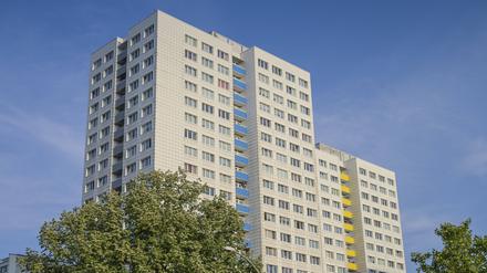 Wohnhaus, Hochhaus, Platte, Frankfurter Allee, Lichtenberg, Berlin, Deutschland *** Residential building, high-rise building, slab, Frankfurter Allee, Lichtenberg, Berlin, Germany