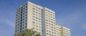 Wohnhaus, Hochhaus, Platte, Frankfurter Allee, Lichtenberg, Berlin, Deutschland *** Residential building, high-rise building, slab, Frankfurter Allee, Lichtenberg, Berlin, Germany