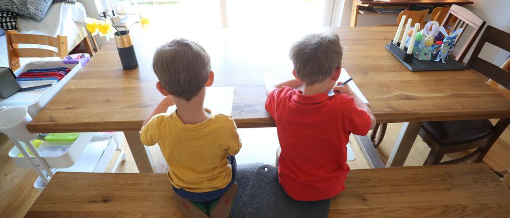 Mit dem Jahreswechsel ändern sich die Bedarfssätze für Trennungskinder. (Symbolbild)