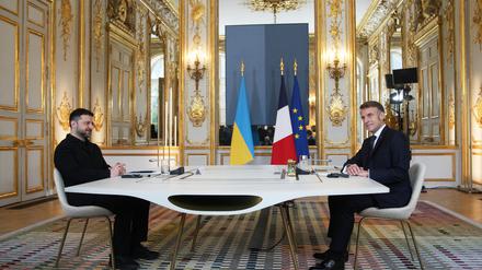 Macron und Selenskyj haben mit Verbündeten über die Gespräche für ein Ende des Krieges in der Ukraine beraten.