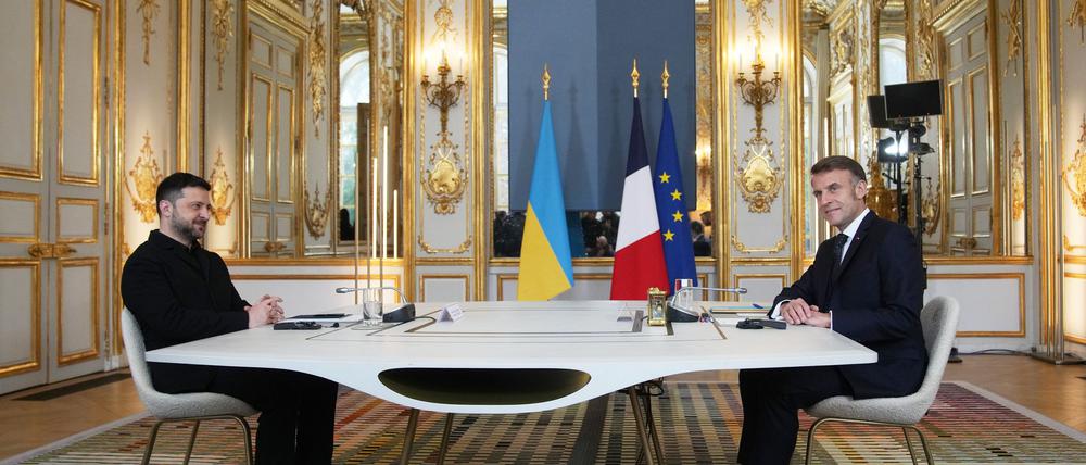 Macron und Selenskyj haben mit Verbündeten über die Gespräche für ein Ende des Krieges in der Ukraine beraten.