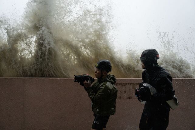 Der Taifun „Ragasa“ im September war einer der schwersten Stürme der zu Ende gegangenen Wirbelsturmsaison. In Hongkong richtete er Schäden an. (Archivbild)