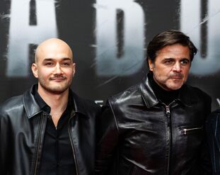 Werden am Donnerstag für ihre Netflix-Doku über den Rapper Haftbefehl geehrt: Sinan Sevinç und Juan Moreno. (Archivbild)