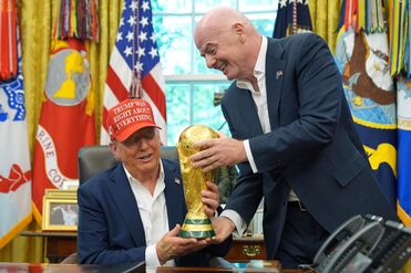 US-Präsident Donald Trump nimmt an der Gruppen-Auslosung zur Fußball-WM teil.