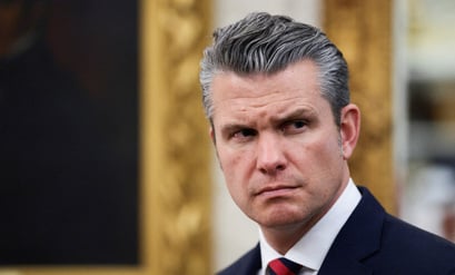 USA, Washington: Pentagon-Chef Pete Hegseth im Kabinettssaal des Weißen Hauses. 