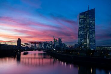 Die Inflation in der Eurozone legt vor dem nächsten Zinsentscheid der EZB überraschend zu (Archivbild)