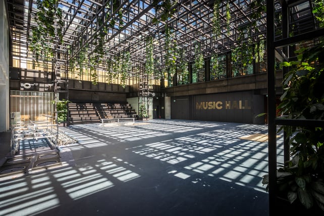 Die Music-Hall im „Kalle“ in Neukölln.