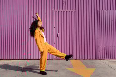 Akademiker sind im Vergleich noch immer seltener arbeitslos. Aber auch sie spüren derzeit die Wirtschaftskrise und haben es derzeit so schwer, wie nie zuvor.