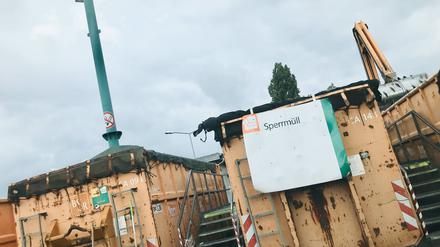Und rein damit: der BSR-Hof in Spandau.