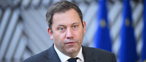 Bundesfinanzminister Lars Klingbeil (SPD) vor dem Treffen mit seinen europäischen Amtskollegen im November