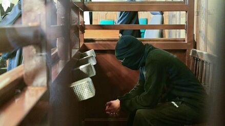 Der 19-Jährige ist unter anderem wegen versuchten Mordes angeklagt. (Archivbild) 