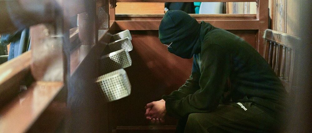 Der 19-Jährige ist unter anderem wegen versuchten Mordes angeklagt. (Archivbild) 